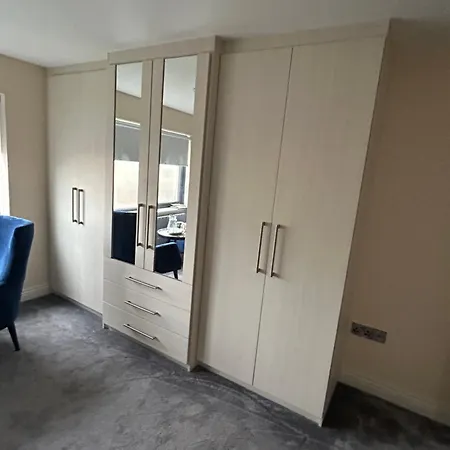 1 Luxurious In Family ホームステイ *