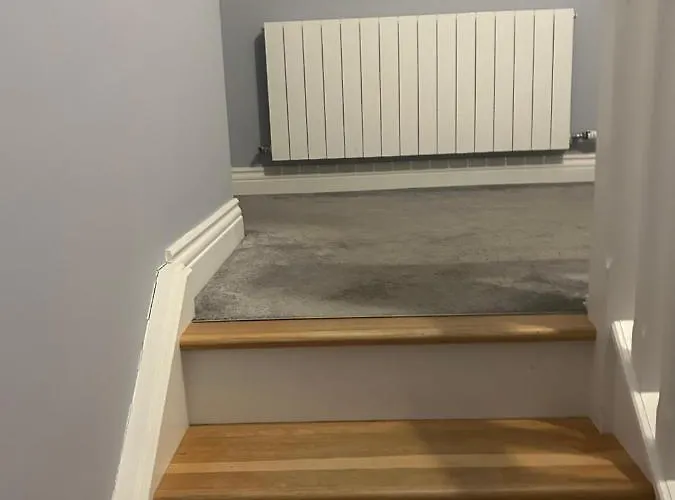 1 Luxurious In Family * Кілларні