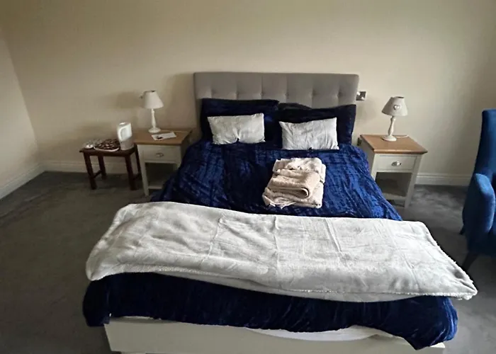 1 Luxurious In Family *