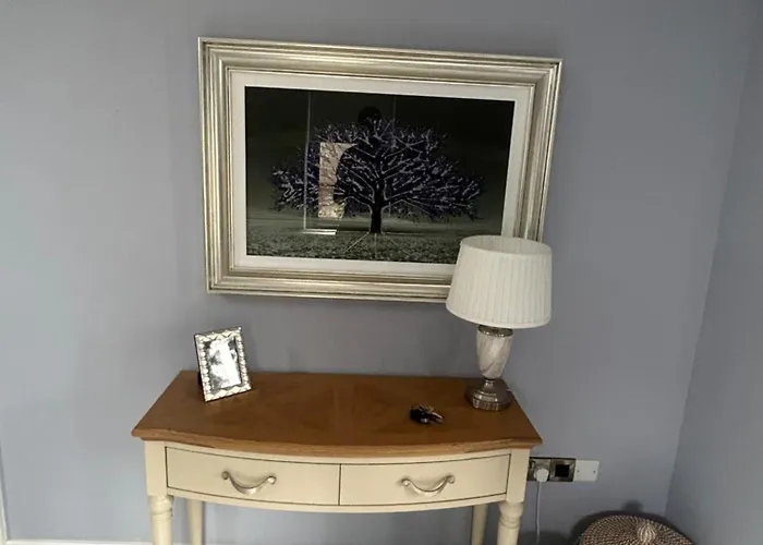 1 Luxurious In Family * Кілларні