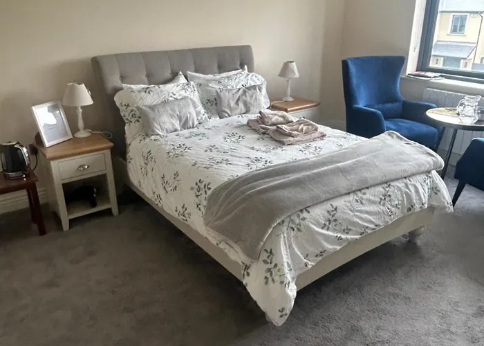 Проживання в сім'ї 1 Luxurious In Family Кілларні