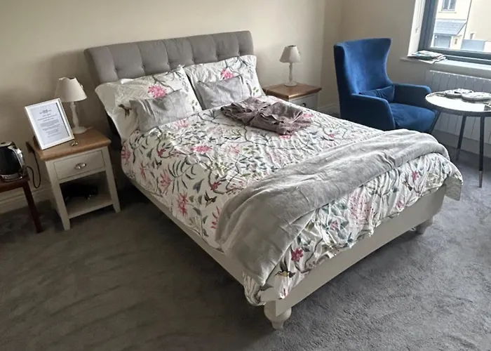 Проживання в сім'ї 1 Luxurious In Family